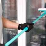 Nettoyage de printemps 2026 : comment réussir le lavage des vitres avec les meilleures astuces et matériels